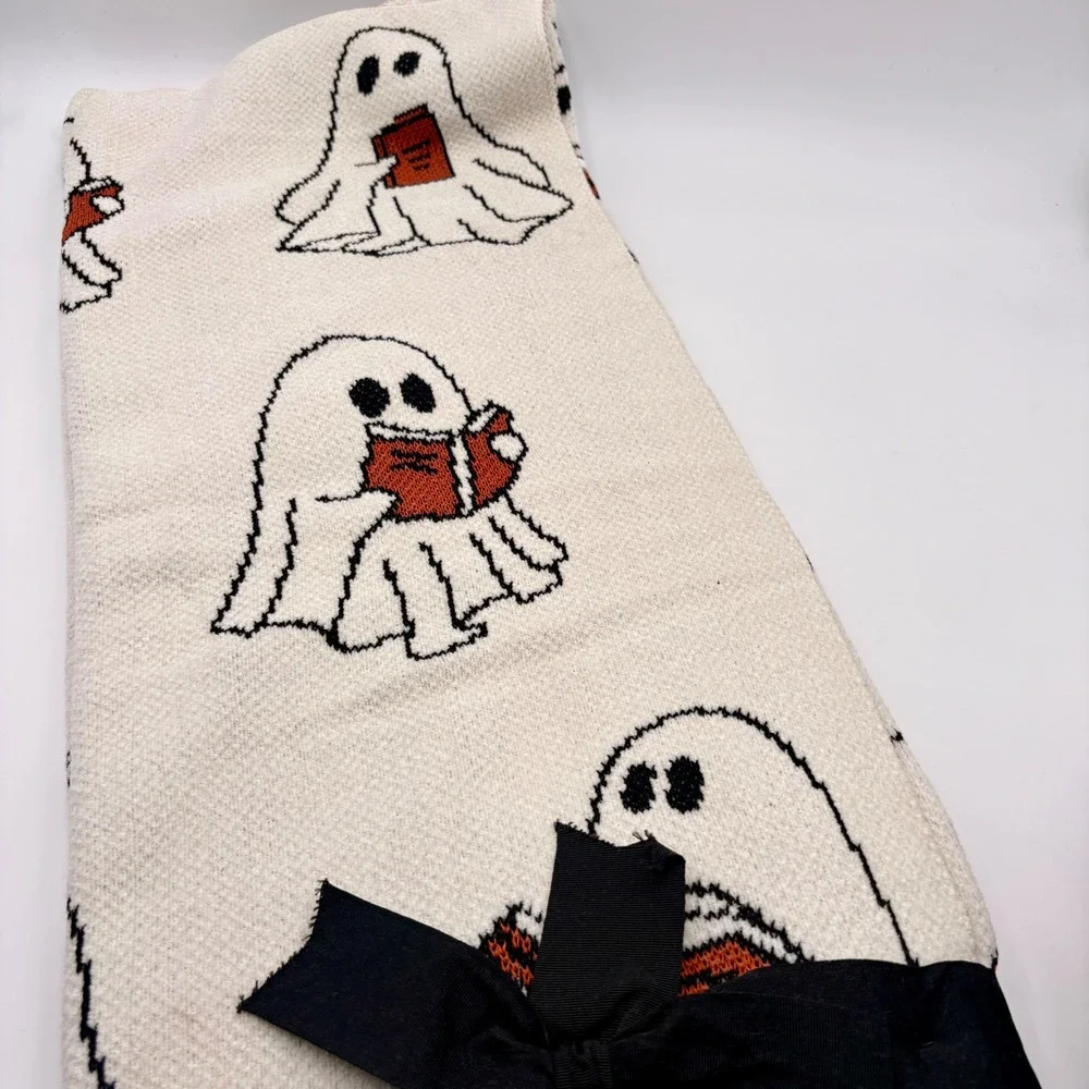 Goblin & Ghoul Reading Ghost Halloween Woven Throw Blanket 50 x 70 Cream Orange